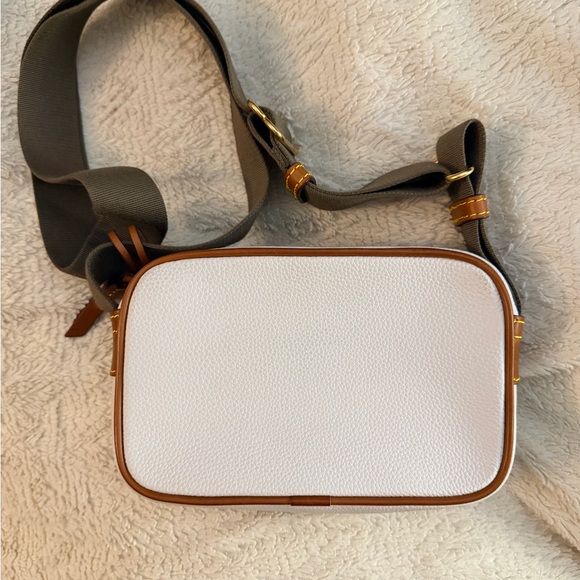 Dooney and Bourke 3.0 All Weather Leather Camera Bag - Picture 7 of 12